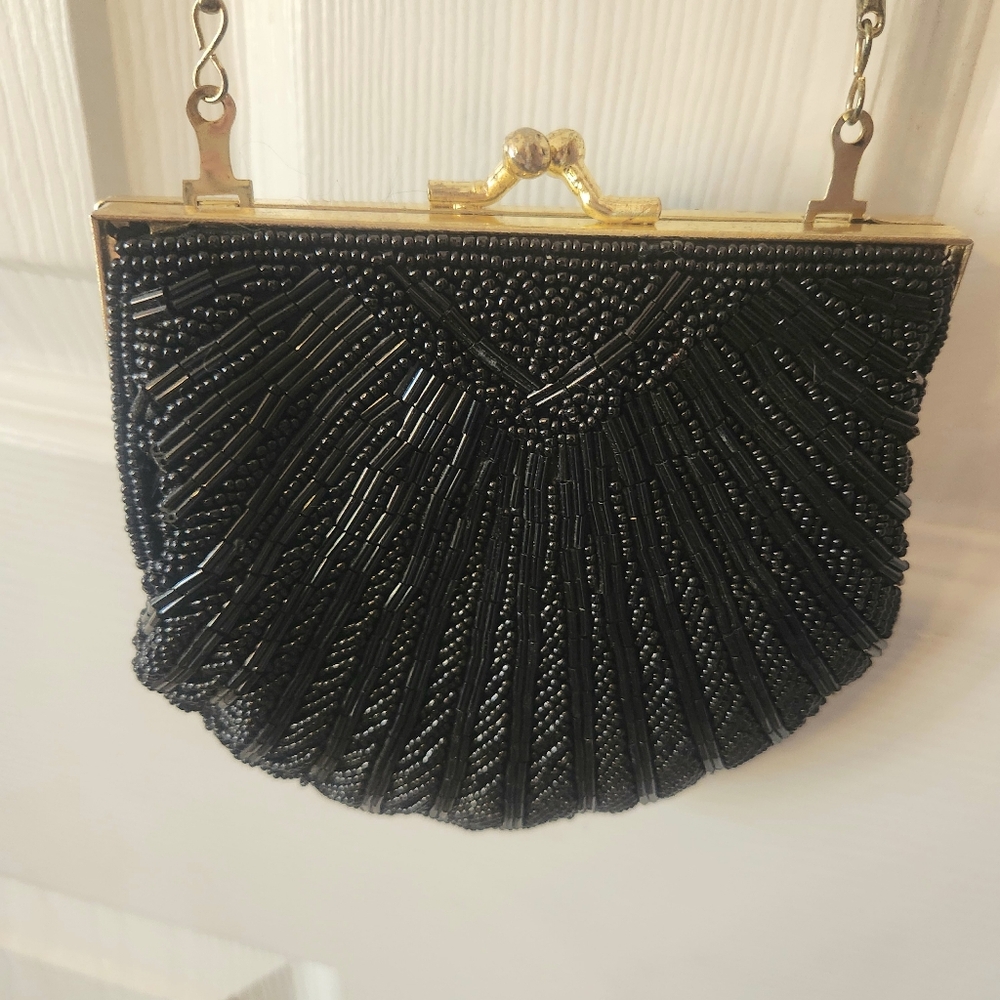 Vintage Scallop Black Beaded Kiss Clasp Closure Evening Bag Pocketbook Purse - Picture 3 of 6
